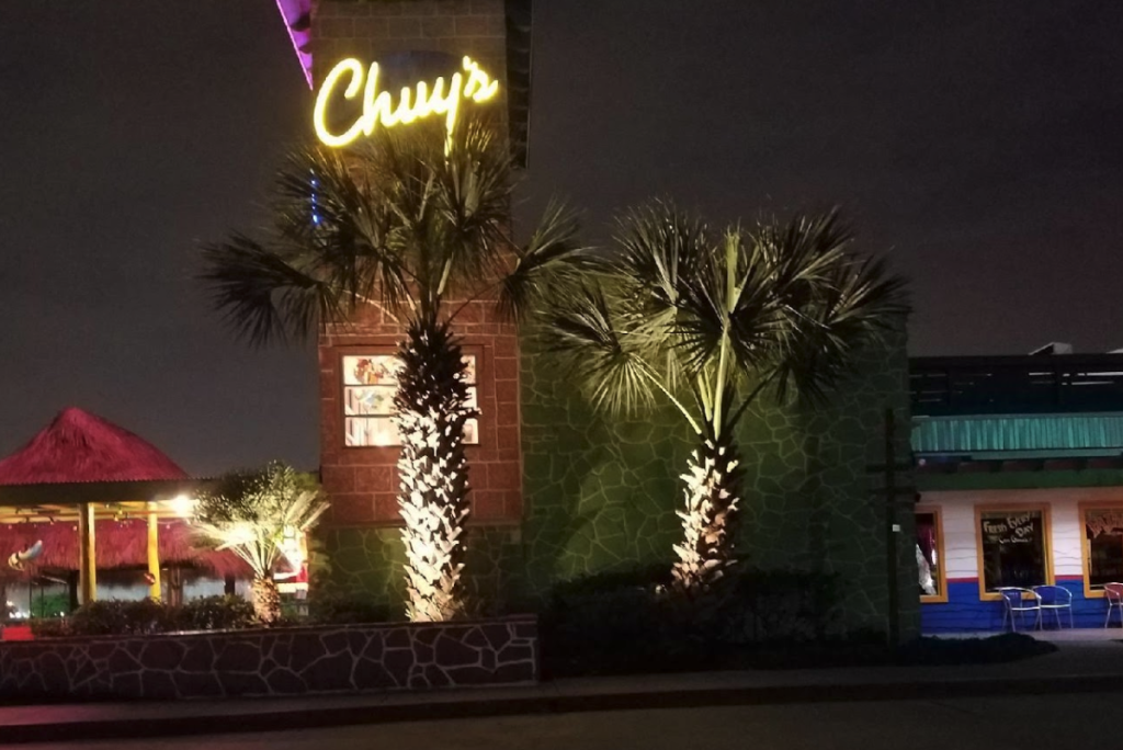 OUTDOOR LIGHTING FOR BUSINESSES AND INSTITUTIONS