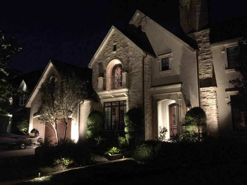 Uplighting: Different Types of Up Lights