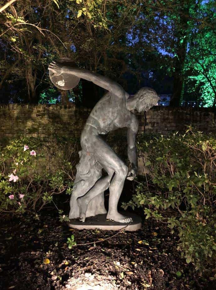 Popular Techniques For Statue Lighting