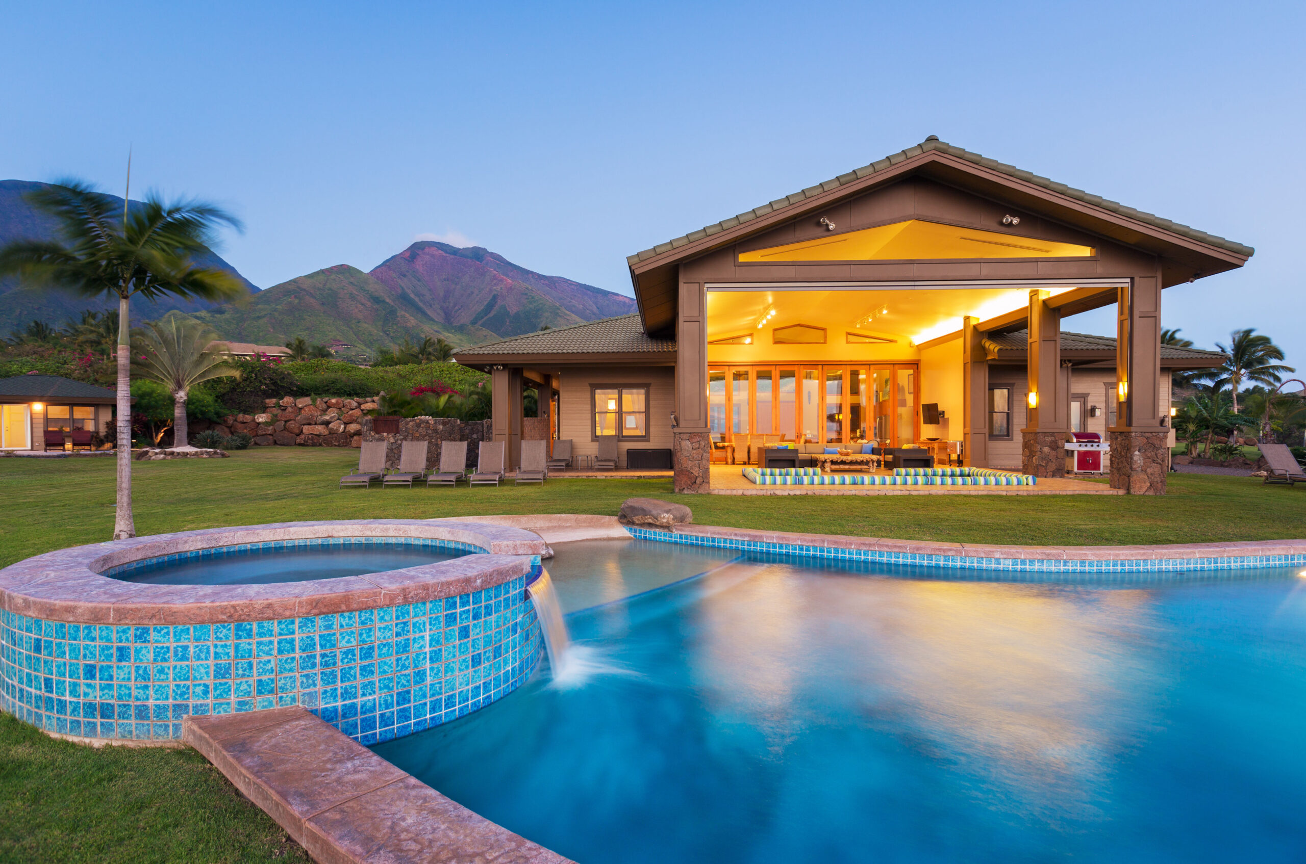 landscape lighting companies