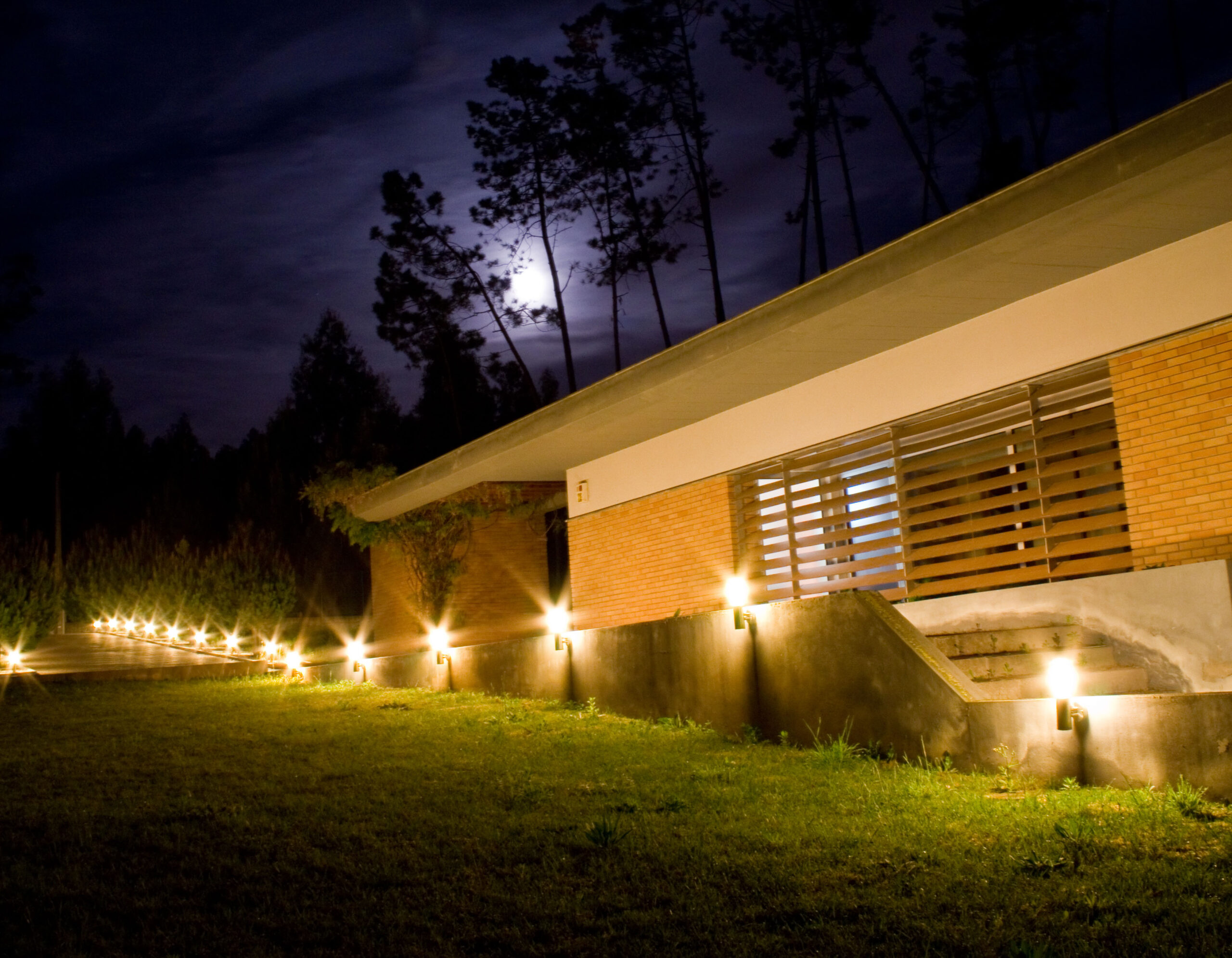 exterior lighting services