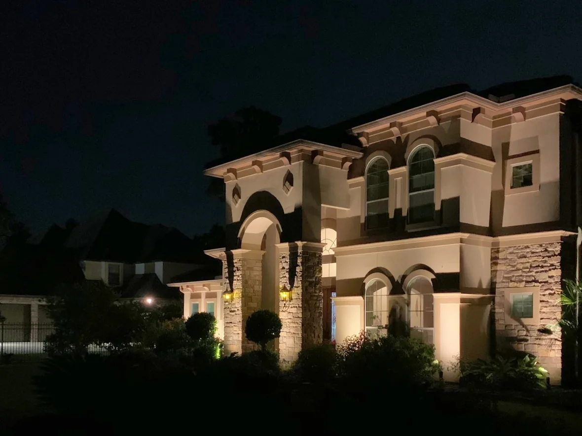 hl-arch-roofline-1180.webp Two-storey elevation with arched windows and upper architecture picked out above the ground floor